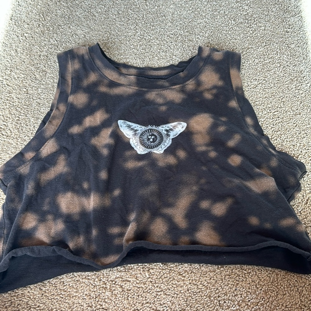 Super cute Hollister top